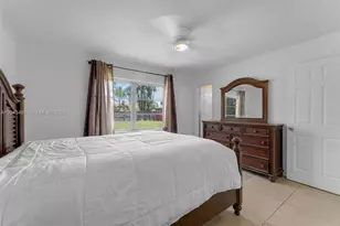 12061 SW 119th St, Miami, FL 33186 - Photo 13