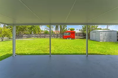 12061 SW 119th St, Miami, FL 33186 - Photo 15