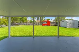 12061 SW 119th St, Miami, FL 33186 - Photo 15