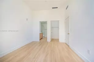 90 NE 32nd St, Miami, FL 33137 - Photo 19