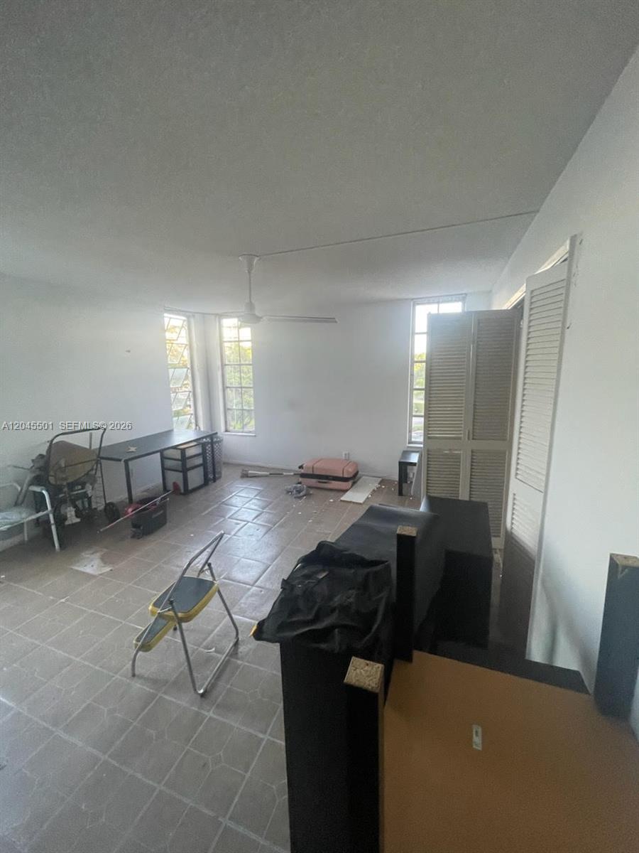 3090 N Course Dr #401 main architectural view