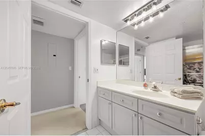 17275 Collins Ave #804, Sunny Isles Beach, FL 33160 - Photo 13