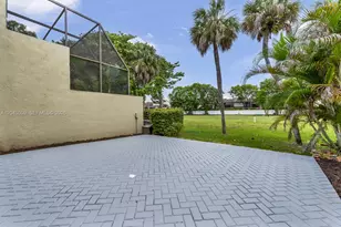 3926 Adra Ave, Doral, FL 33178 - Photo 21
