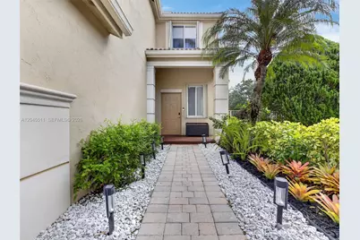 1401 Canary Island Dr, Weston, FL 33327 - Photo 5