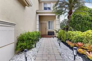 1401 Canary Island Dr, Weston, FL 33327 - Photo 5