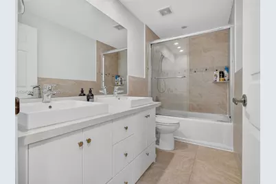 1401 Canary Island Dr, Weston, FL 33327 - Photo 33