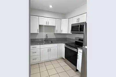 325 SW 14th Ct #C, Fort Lauderdale, FL 33315 - Photo 3