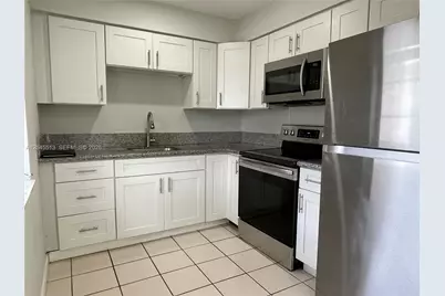 325 SW 14th Ct #C, Fort Lauderdale, FL 33315 - Photo 3