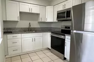 325 SW 14th Ct, Fort Lauderdale, FL 33315 - Photo 3