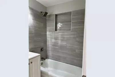 325 SW 14th Ct #C, Fort Lauderdale, FL 33315 - Photo 5