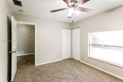 1430 W Sandpiper Cir, Pembroke Pines, FL 33026 - Photo 15