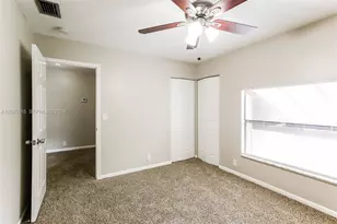 1430 W Sandpiper Cir, Pembroke Pines, FL 33026 - Photo 15