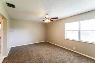 1430 W Sandpiper Cir, Pembroke Pines, FL 33026 - Photo 11