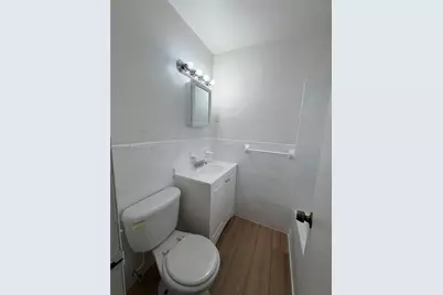 2551 NW 26th St, Sunrise, FL 33313 - Photo 15