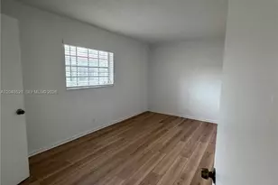 2551 NW 26th St, Sunrise, FL 33313 - Photo 13