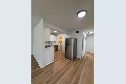 2551 NW 26th St, Sunrise, FL 33313 - Photo 9