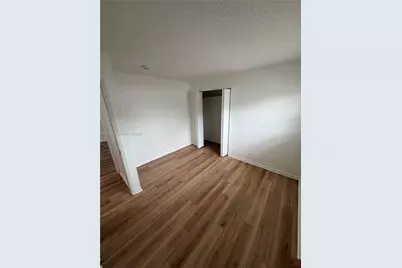 2551 NW 26th St, Sunrise, FL 33313 - Photo 17