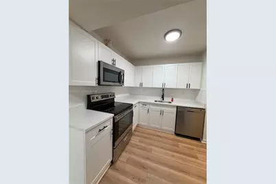 2551 NW 26th St, Sunrise, FL 33313 - Photo 5