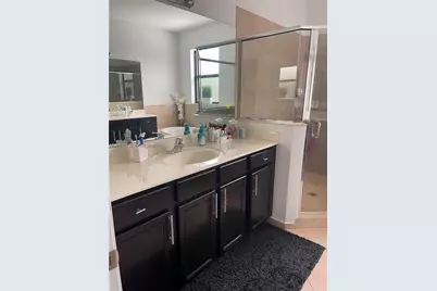 8719 W 33rd Ave, Hialeah, FL 33018 - Photo 17