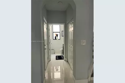 8719 W 33rd Ave, Hialeah, FL 33018 - Photo 5