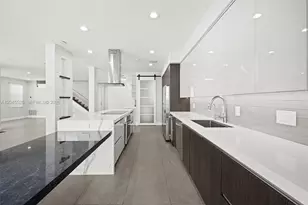 1549 Shoreline Way, Hollywood, FL 33019 - Photo 9