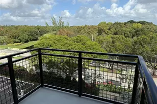 9000 Ramblewood Dr, Coral Springs, FL 33071 - Photo 19
