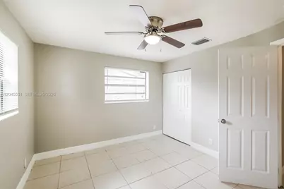 4951 SW 16th St, Plantation, FL 33317 - Photo 7