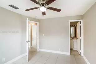 4951 SW 16th St, Plantation, FL 33317 - Photo 9