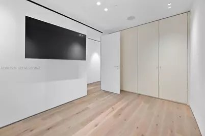 1100 Biscayne Blvd #3906, Miami, FL 33132 - Photo 43
