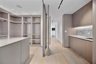 1100 Biscayne Blvd, Miami, FL 33132 - Photo 29