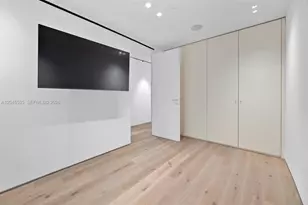 1100 Biscayne Blvd, Miami, FL 33132 - Photo 39