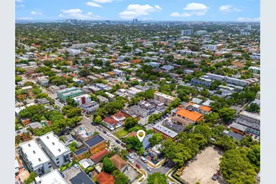210 SW 13th Ave, Miami, FL 33135 - Photo 13