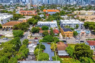 210 SW 13th Ave, Miami, FL 33135 - Photo 5