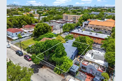 210 SW 13th Ave, Miami, FL 33135 - Photo 3