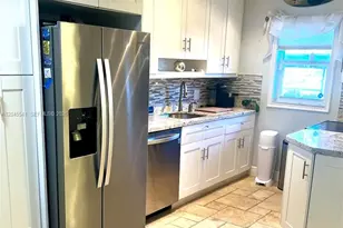689 NE 6th Ct, Boynton Beach, FL 33435 - Photo 3