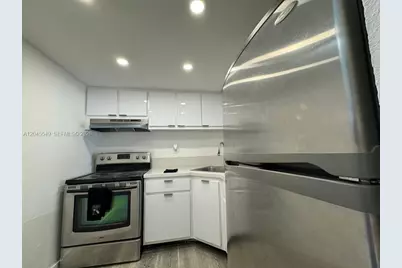 4550 NW 9th St #709E, Miami, FL 33126 - Photo 1