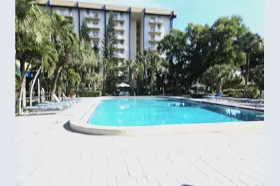 4550 NW 9th St #709E, Miami, FL 33126 - Photo 15