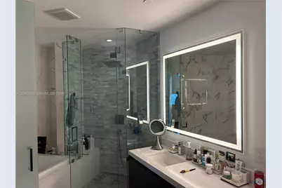 851 NE 1st Ave #3706, Miami, FL 33132 - Photo 3