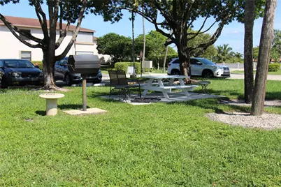 9459 W McNab Rd #215, Tamarac, FL 33321 - Photo 7