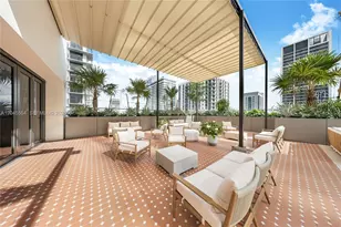 11 NE 6th St, Miami, FL 33132 - Photo 27