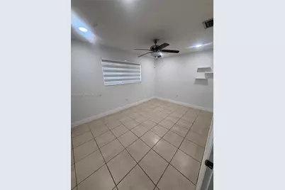 8720 NW 11th St, Pembroke Pines, FL 33024 - Photo 11
