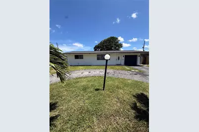 8720 NW 11th St, Pembroke Pines, FL 33024 - Photo 3