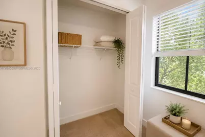 3209 W 98th Pl, Hialeah, FL 33018 - Photo 15