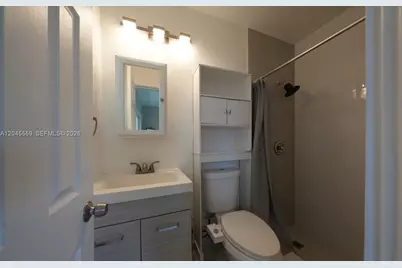 7304 McKinley St, Hollywood, FL 33024 - Photo 7