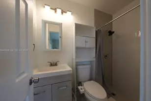 7304 McKinley St, Hollywood, FL 33024 - Photo 7