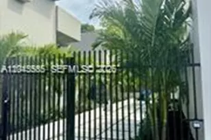 7535 NE 2nd Ct, Miami, FL 33138 - Photo 11