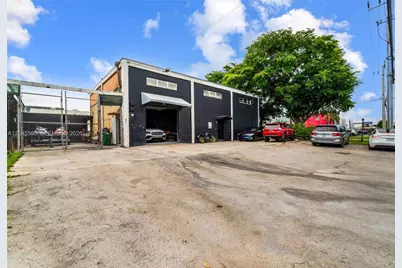 5571 NW 84th Ave, Doral, FL 33166 - Photo 3