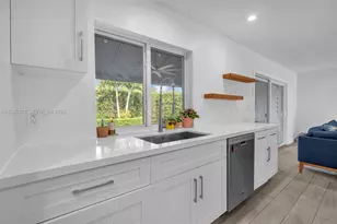 1807 SW 102nd Pl, Miami, FL 33165 - Photo 15