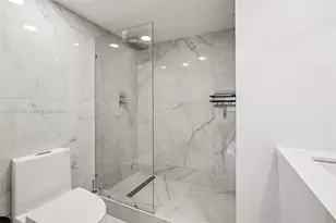 19701 E Country Club Dr, Aventura, FL 33180 - Photo 29