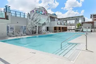 20 NE 11th St, Miami, FL 33132 - Photo 17